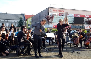Hiszpańska orkiestra kameralna wystąpiła na placu Legionów w Wieluniu